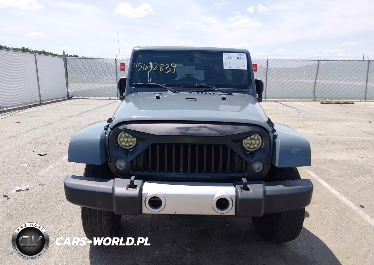 2014 Jeep Wrangler Unlimited Sahara VIN:1C4BJWEG3EL263166 - 12