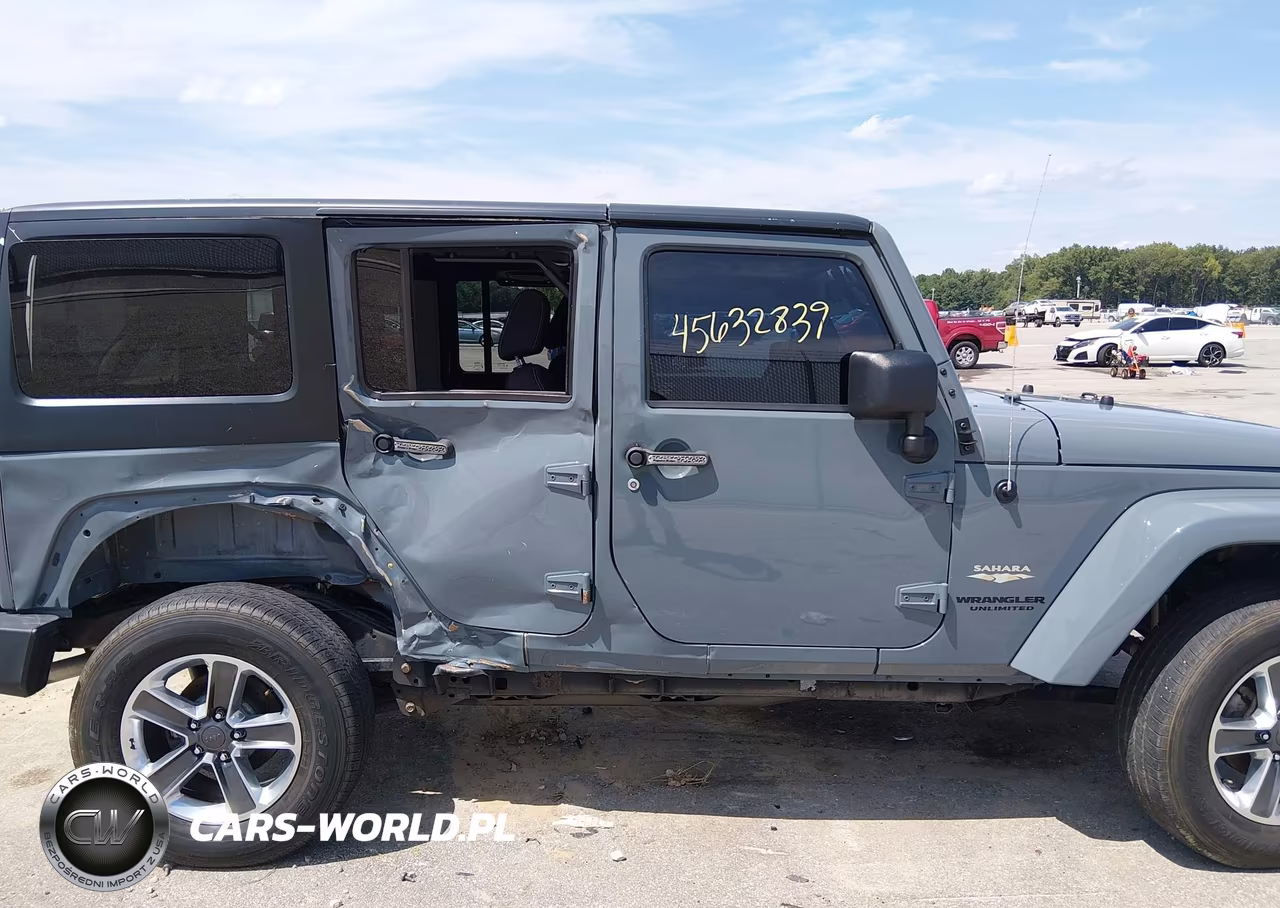 2014 Jeep Wrangler Unlimited Sahara VIN:1C4BJWEG3EL263166 - 13
