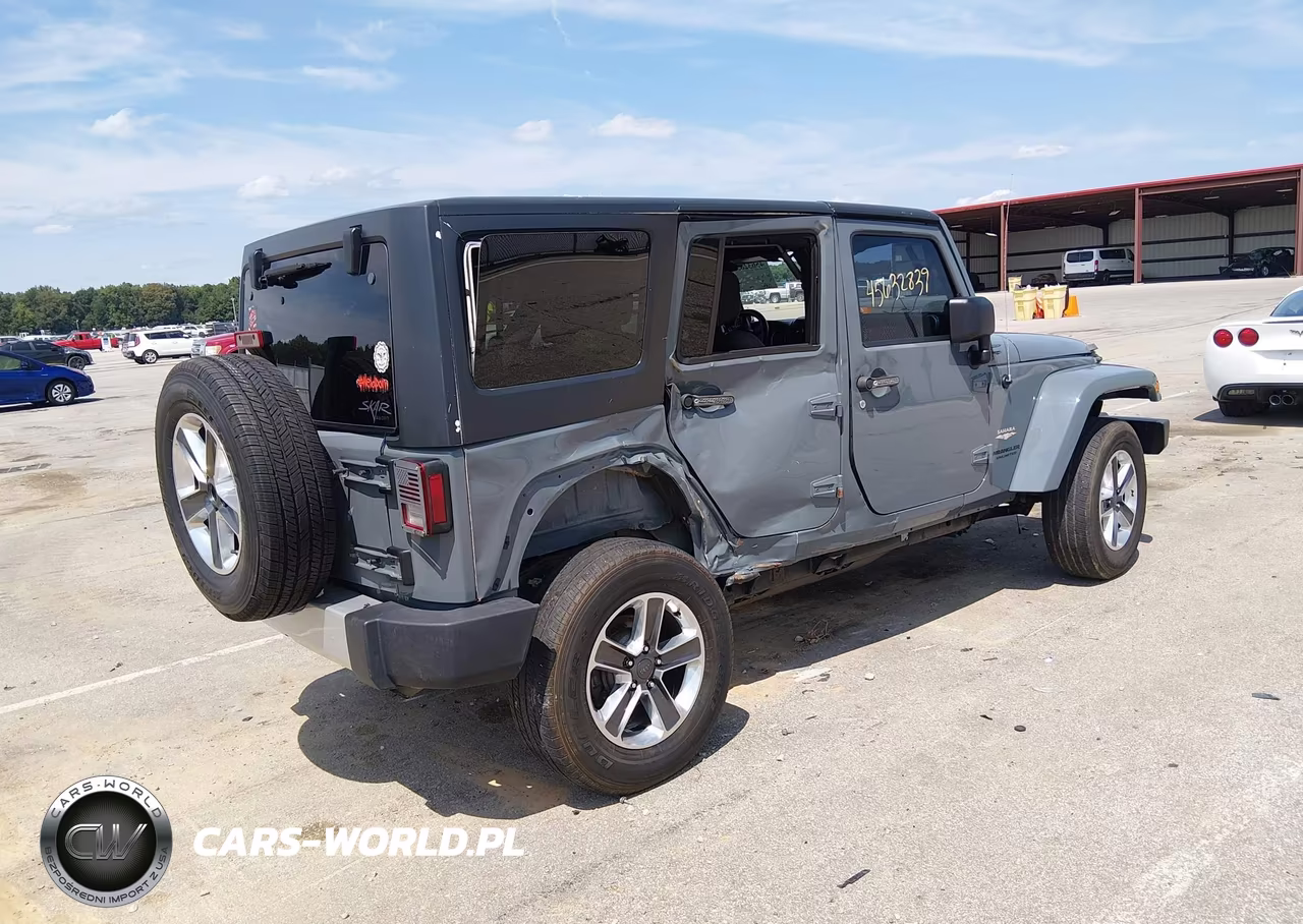 2014 Jeep Wrangler Unlimited Sahara VIN:1C4BJWEG3EL263166 - 4