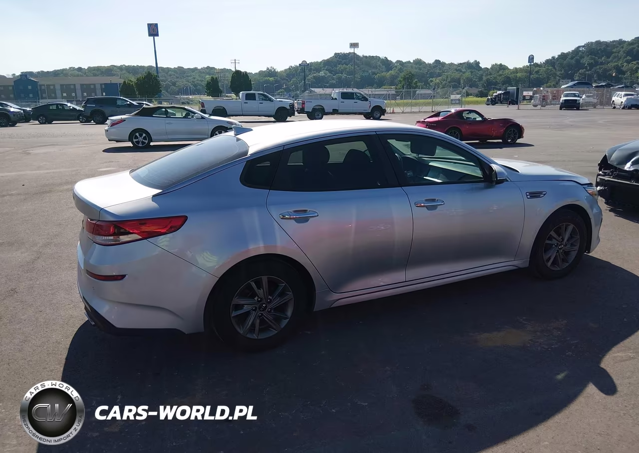 2019 Kia Optima Lx VIN:5XXGT4L39KG338758 - 4