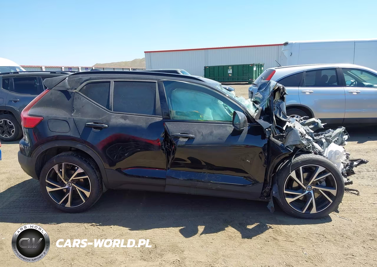 2022 Volvo Xc40 T5 R-Design VIN:YV4162UM0N2644845 - 14