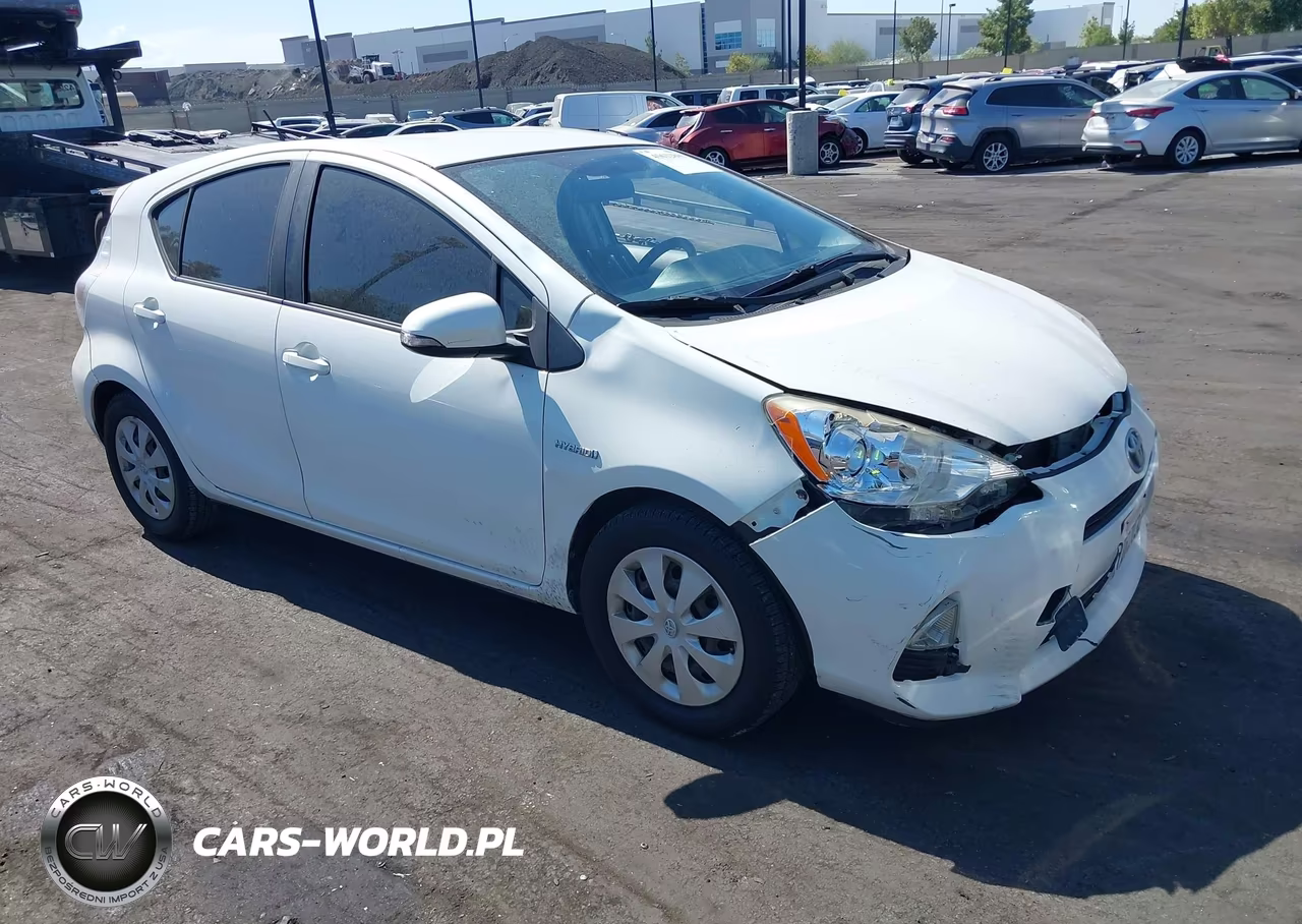 2014 Toyota Prius C One – zdjęcie 1 z 18