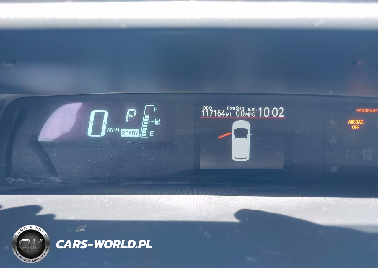 2014 Toyota Prius C One VIN:JTDKDTB39E1082530 - 16