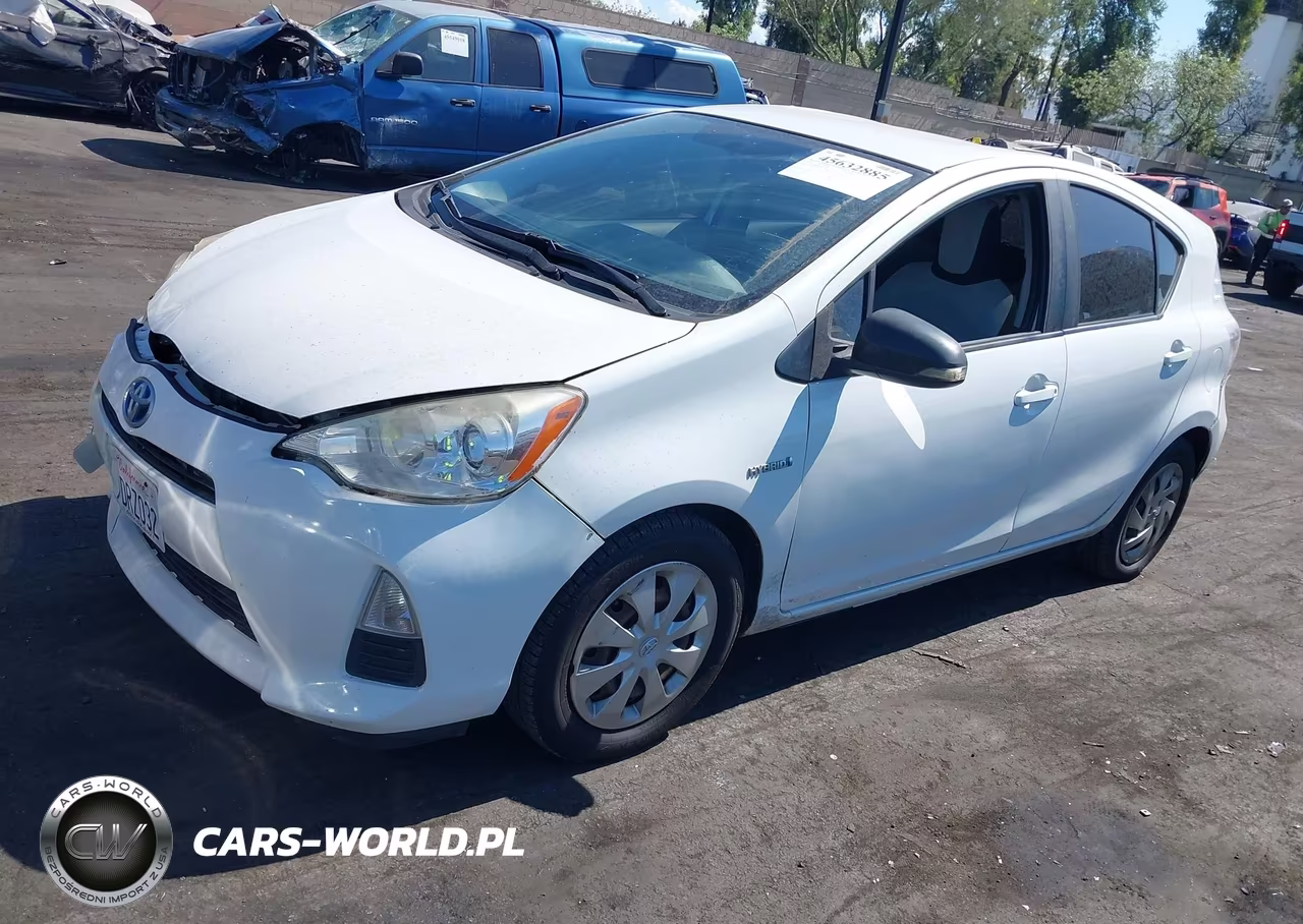 2014 Toyota Prius C One VIN:JTDKDTB39E1082530 - 2