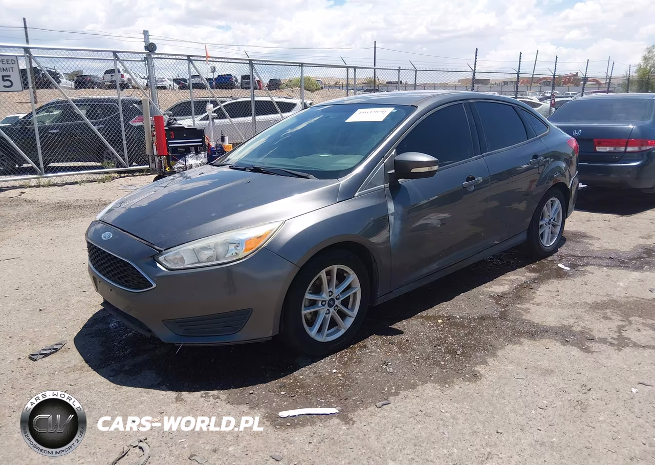 2017 Ford Focus Se VIN:1FADP3F2XHL304654 - 2