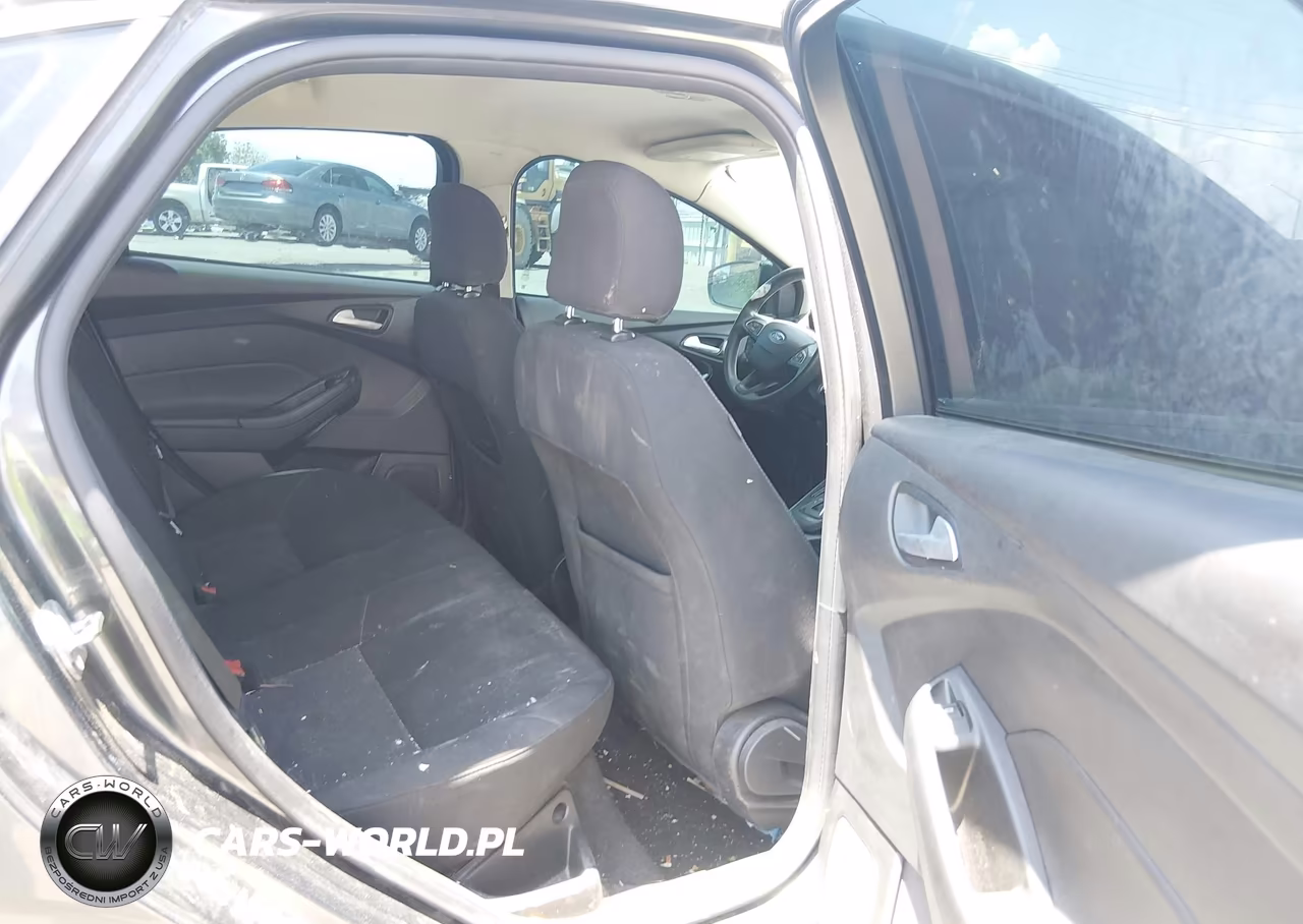 2017 Ford Focus Se VIN:1FADP3F2XHL304654 - 8