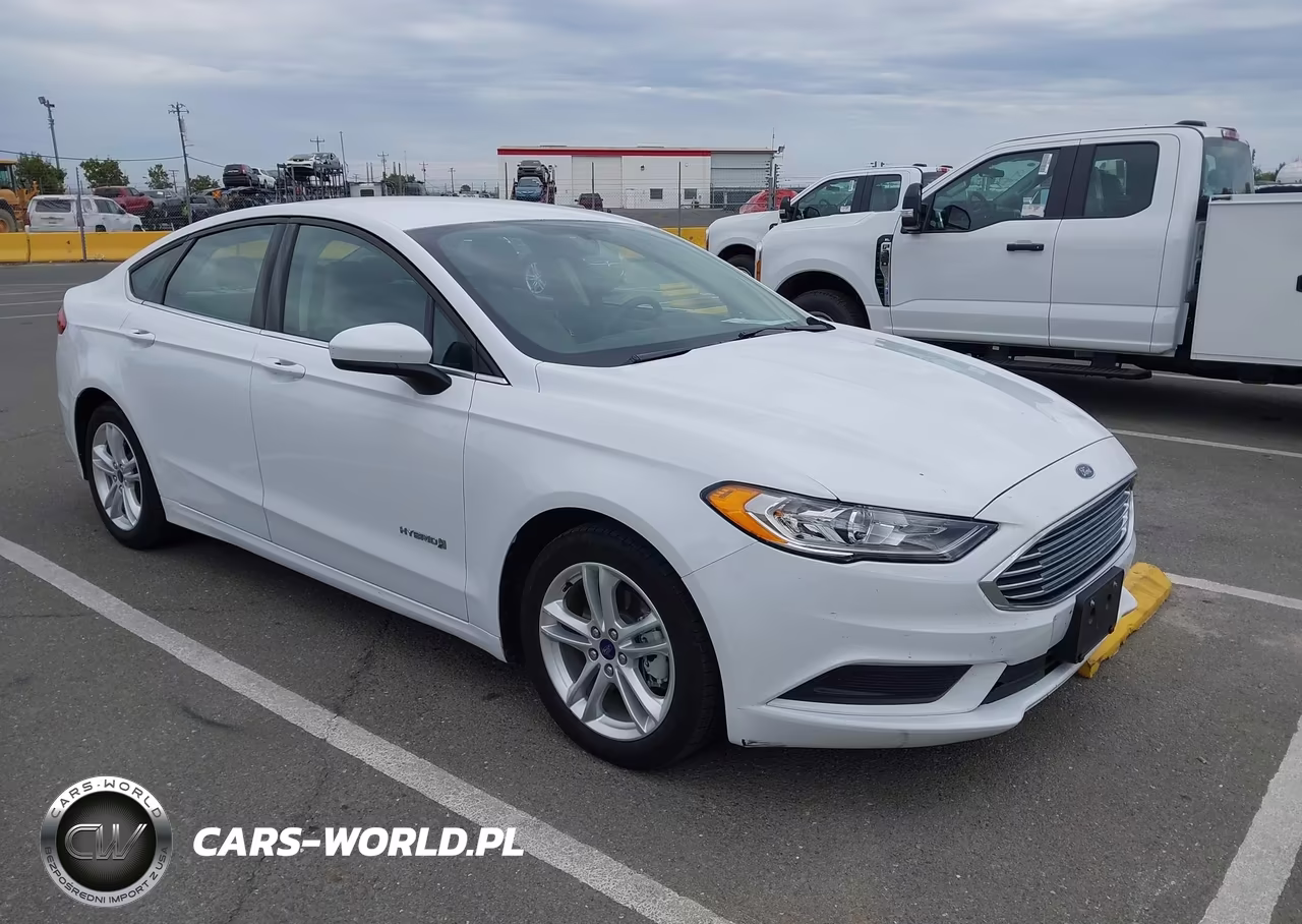 2018 Ford Fusion Hybrid S – zdjęcie 1 z 17