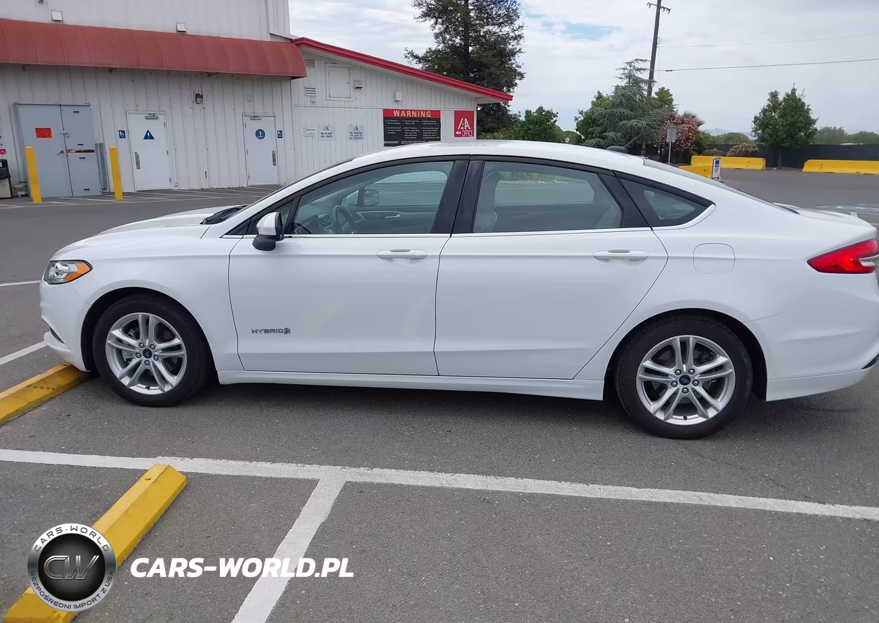 2018 Ford Fusion Hybrid S VIN:3FA6P0UUXJR243566 - 15