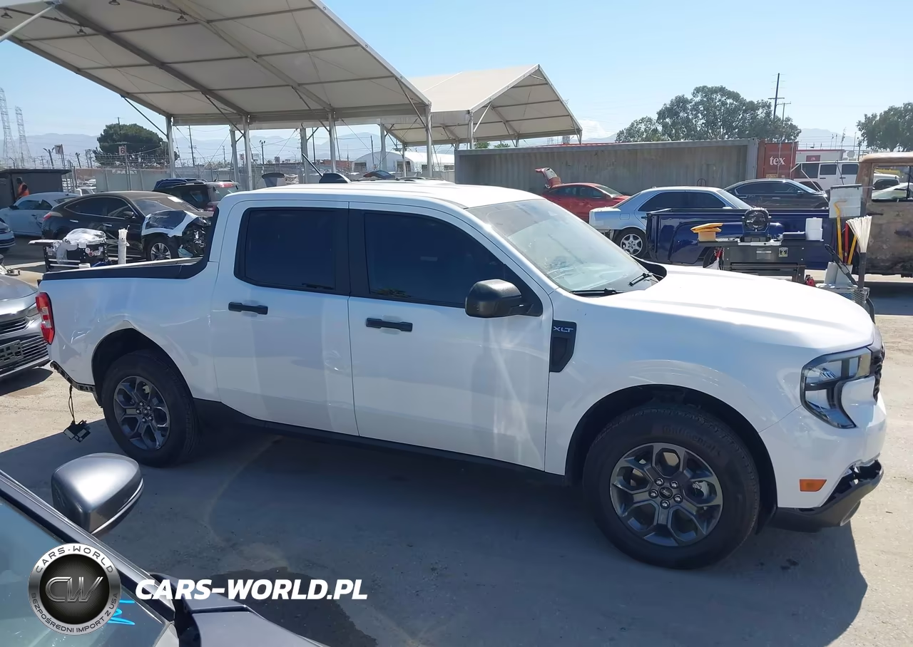2025 Ford Maverick Xlt VIN:3FTTW8J34SRA03344 - 14