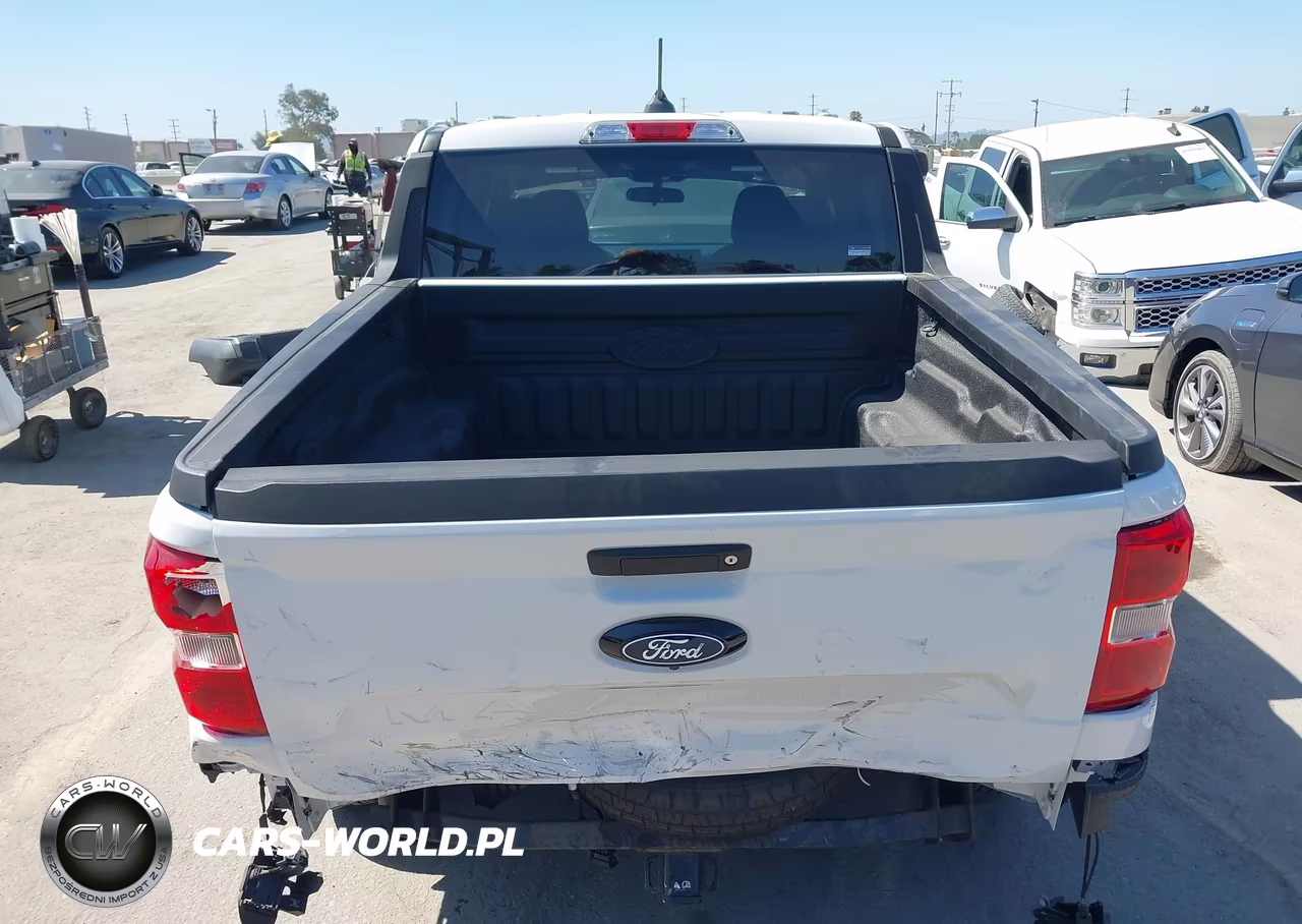 2025 Ford Maverick Xlt VIN:3FTTW8J34SRA03344 - 17
