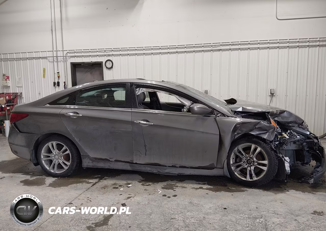 2013 Hyundai Sonata Se VIN:5NPEC4ACXDH800570 - 13