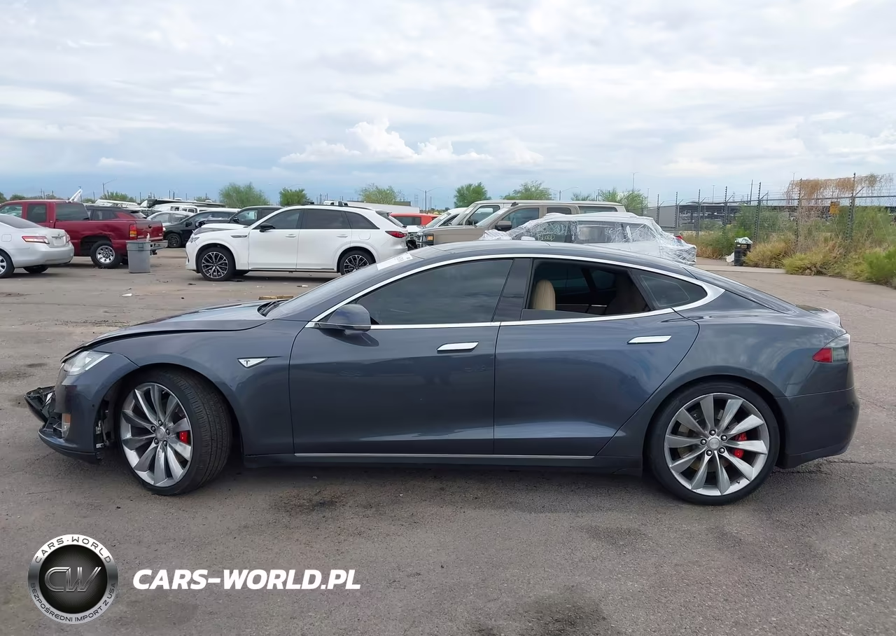 2015 Tesla Model S 85D-P85D VIN:5YJSA1E48FF116158 - 15