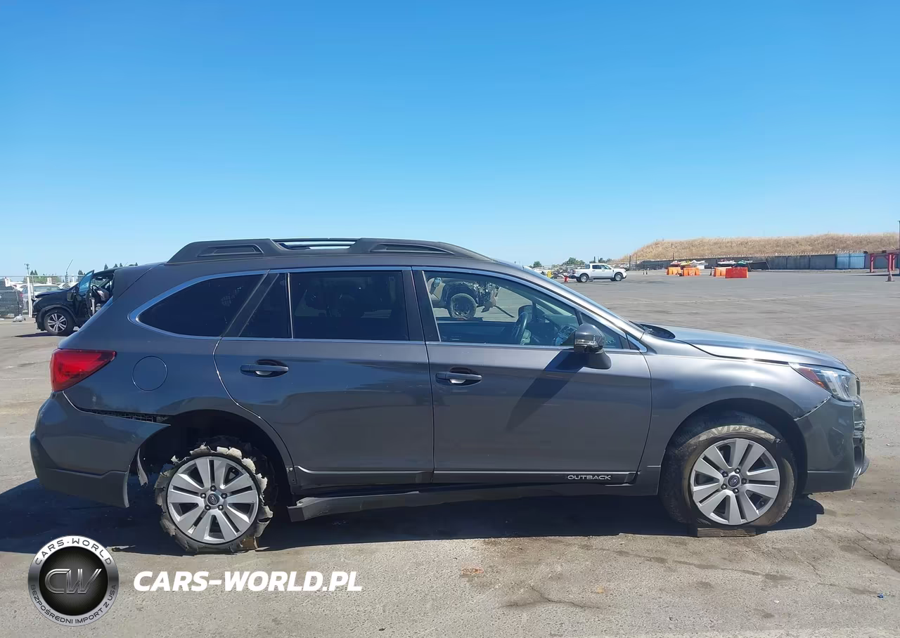 2019 Subaru Outback 2.5I Premium VIN:4S4BSAFC9K3234600 - 13