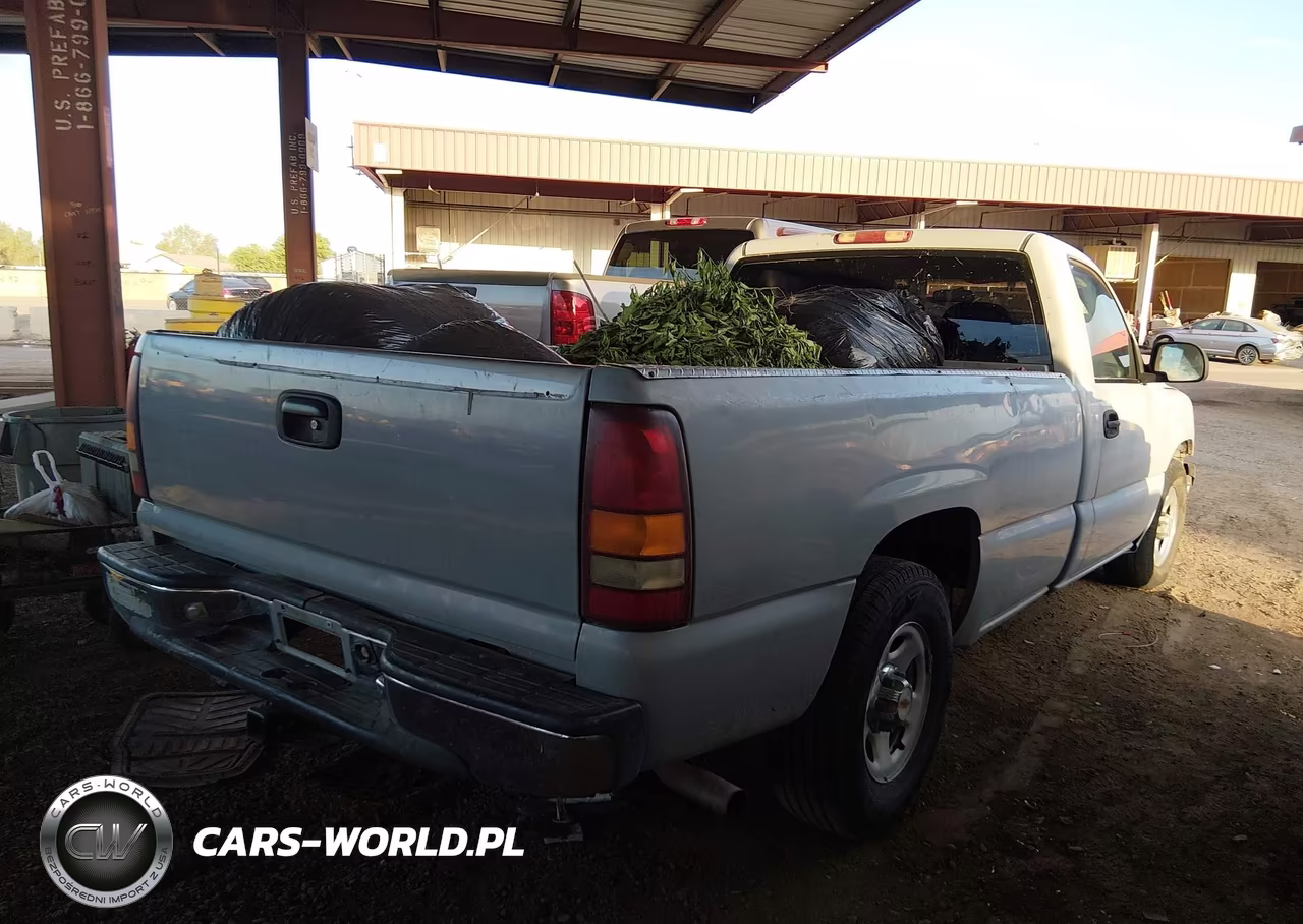 2000 Chevrolet Silverado 1500 VIN:1GCEC14W5YE137368 - 4