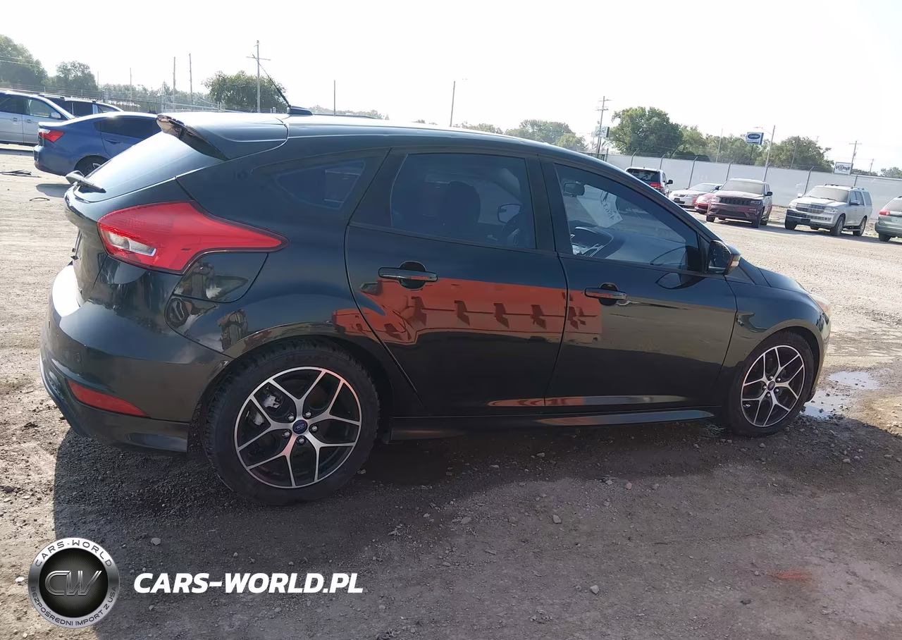 2015 Ford Focus Se VIN:1FADP3K23FL357991 - 13