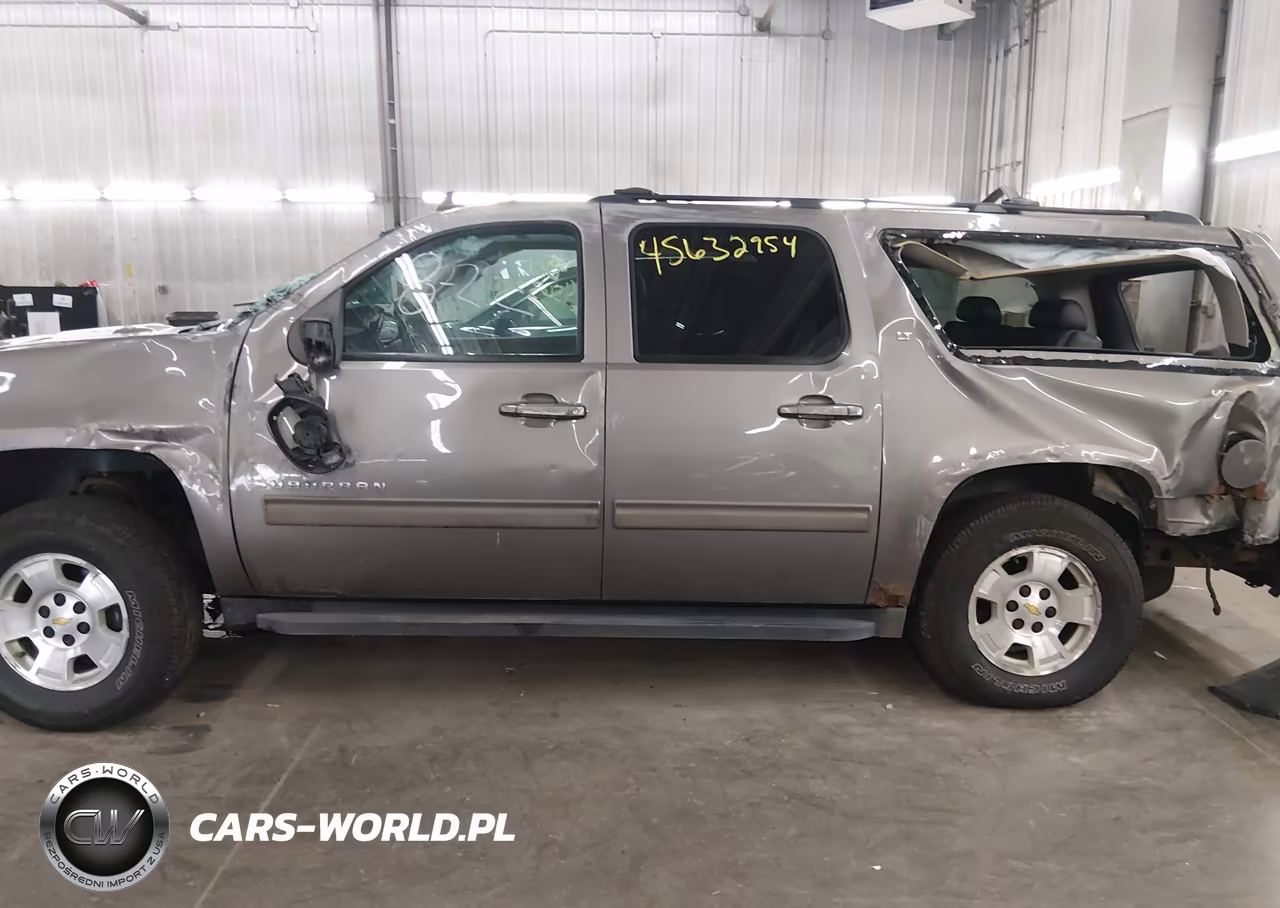 2011 Chevrolet Suburban Lt VIN:1GNSKJE3XBR381583 - 15