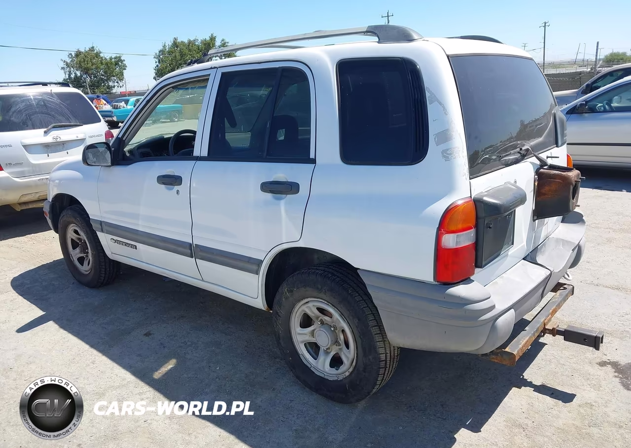 2003 Chevrolet Tracker Hard Top Base VIN:2CNBJ13C736949103 - 3