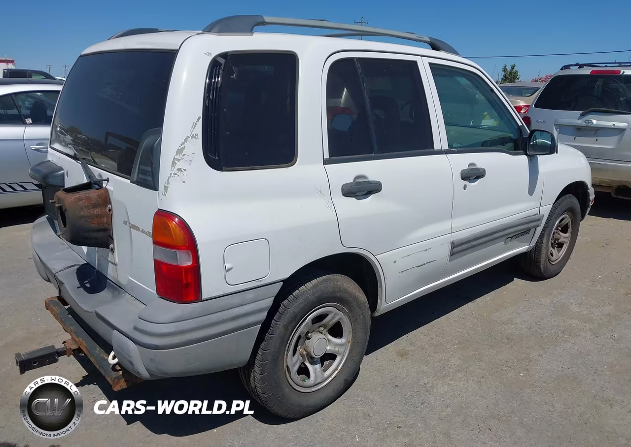 2003 Chevrolet Tracker Hard Top Base VIN:2CNBJ13C736949103 - 4