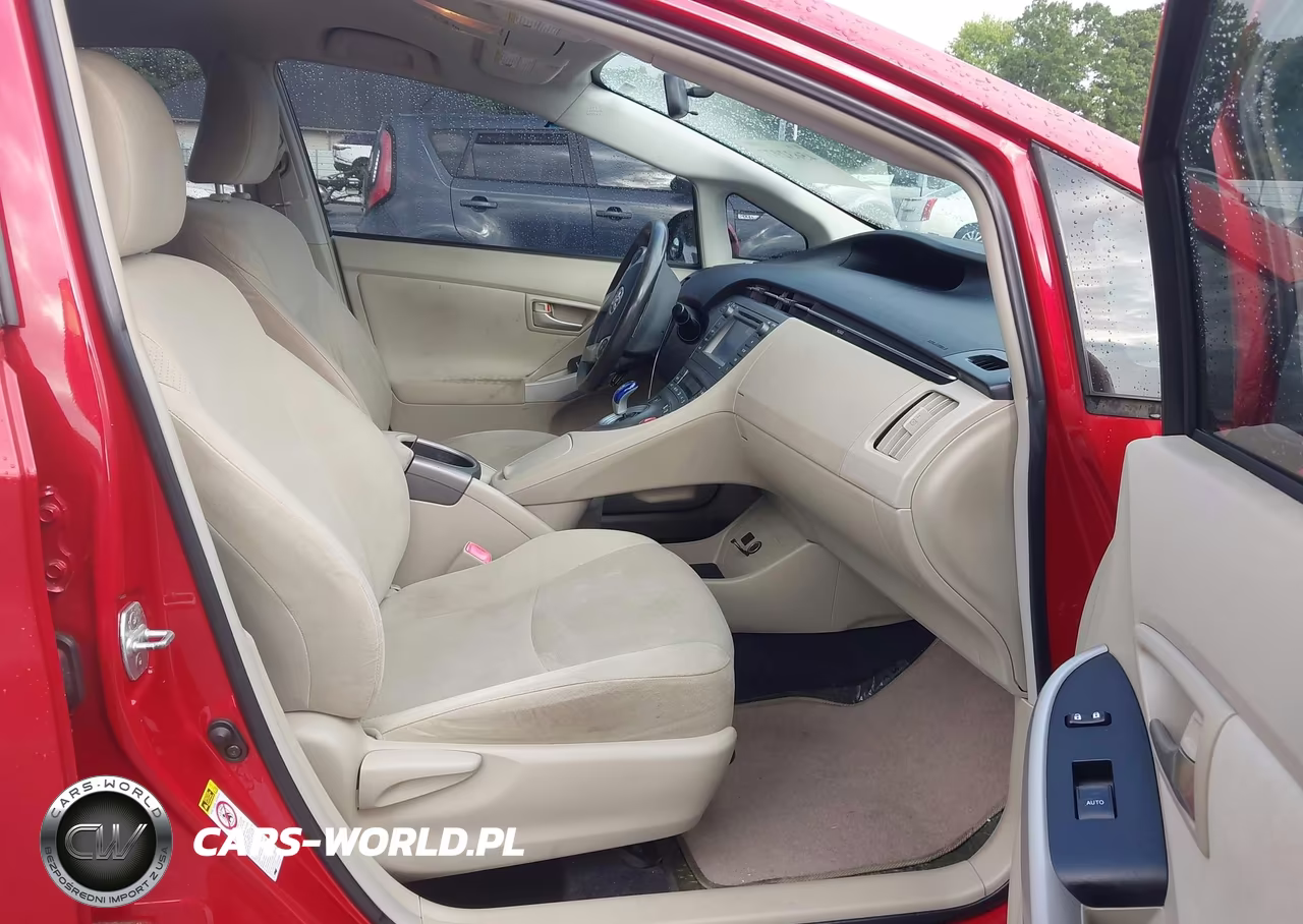 2012 Toyota Prius Two VIN:JTDKN3DU2C5485810 - 5