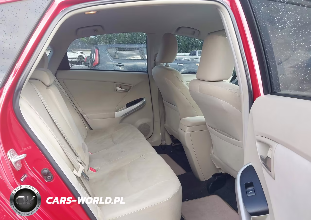 2012 Toyota Prius Two VIN:JTDKN3DU2C5485810 - 8