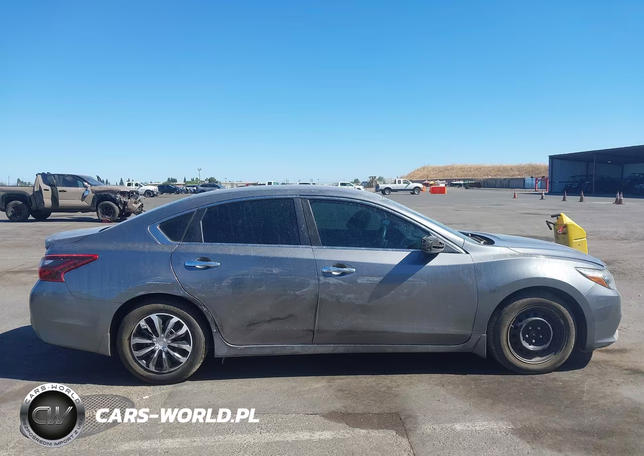 2018 Nissan Altima 2.5 Sr VIN:1N4AL3AP5JC145775 - 14