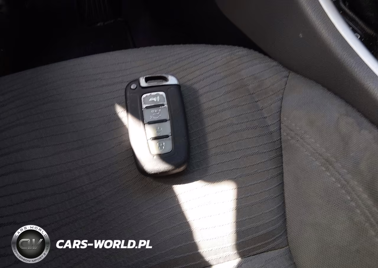 2011 Hyundai Sonata Hybrid VIN:KMHEC4A44BA001361 - 11