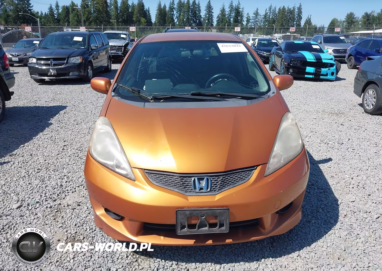2011 Honda Fit Sport VIN:JHMGE8G59BS001430 - 12