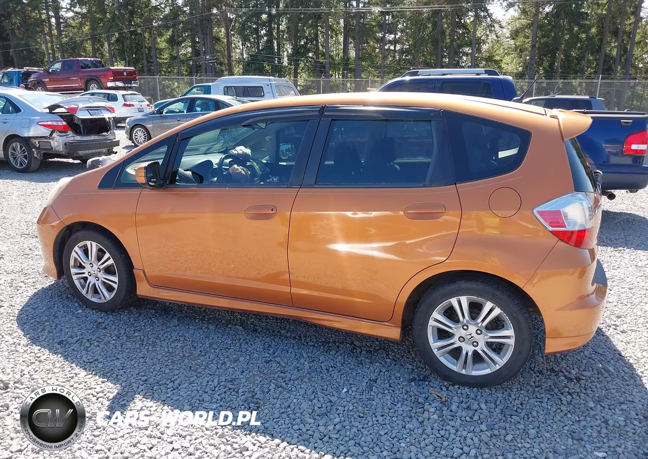 2011 Honda Fit Sport VIN:JHMGE8G59BS001430 - 14