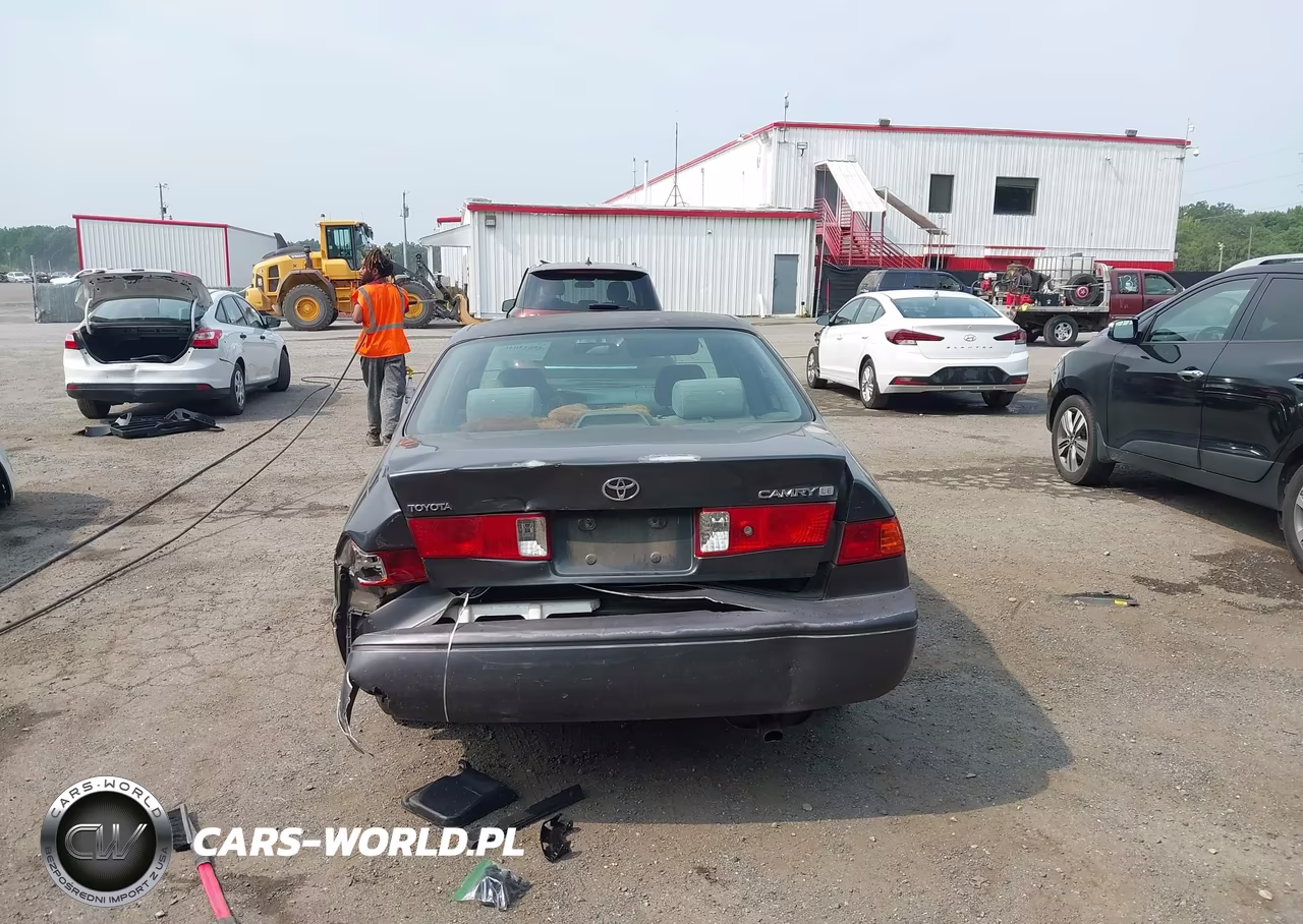 2000 Toyota Camry Le VIN:4T1BG22K3YU965918 - 16