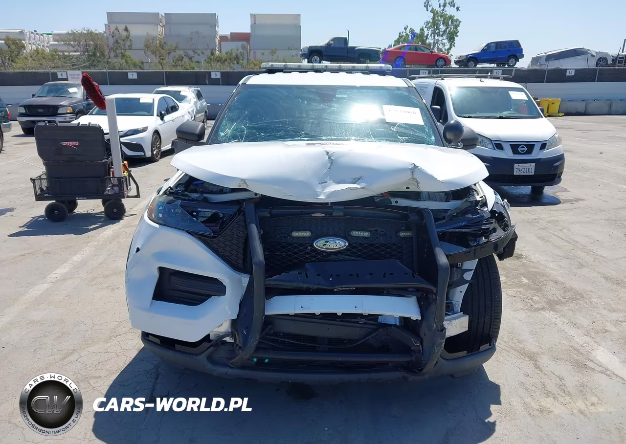 2020 Ford Police Interceptor Utility VIN:1FM5K8AW2LGA84458 - 12