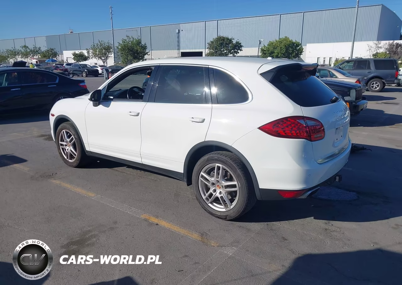 2014 Porsche Cayenne VIN:WP1AA2A20ELA00176 - 3