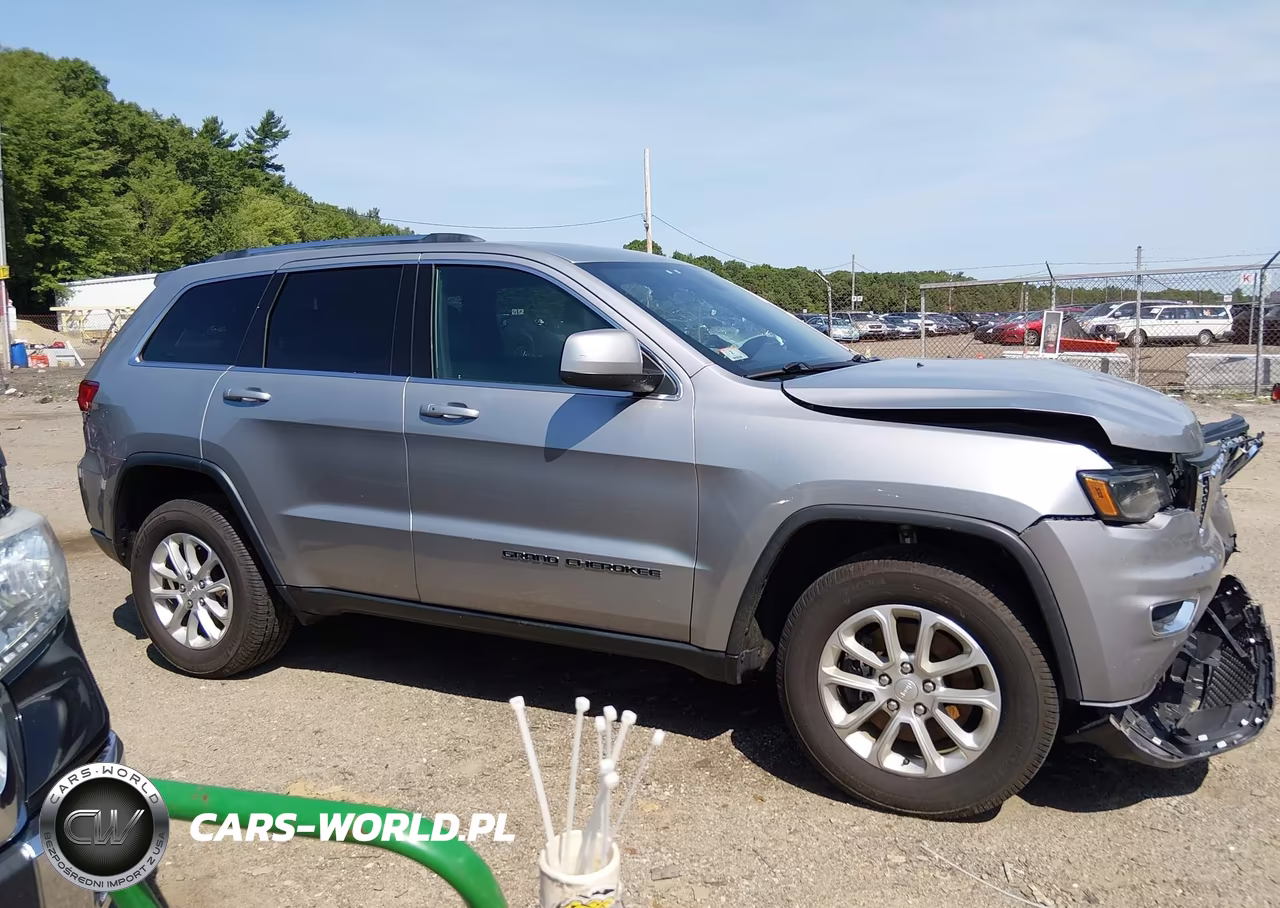 2021 Jeep Grand Cherokee Laredo X 4X4 VIN:1C4RJFAG6MC631097 - 13