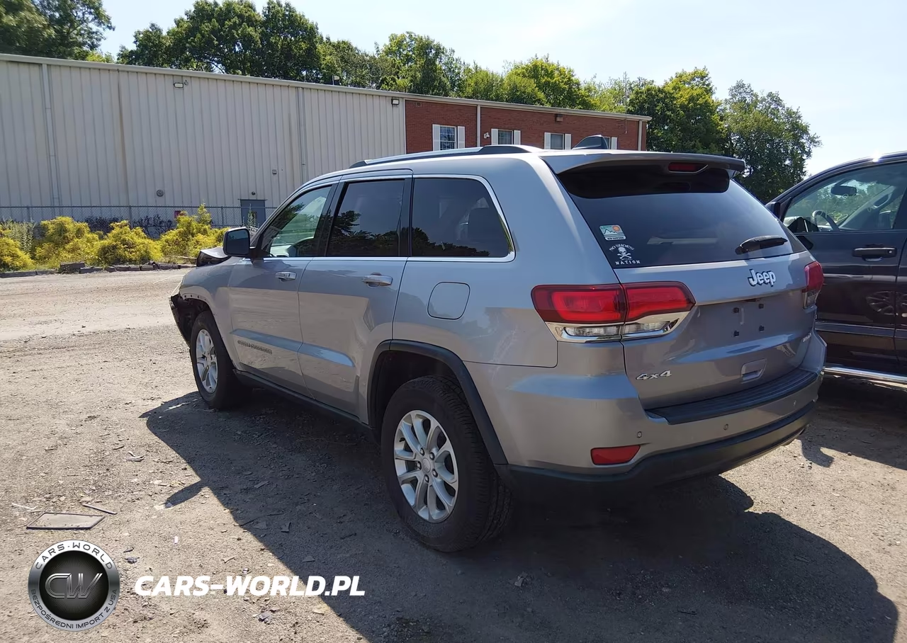 2021 Jeep Grand Cherokee Laredo X 4X4 VIN:1C4RJFAG6MC631097 - 3