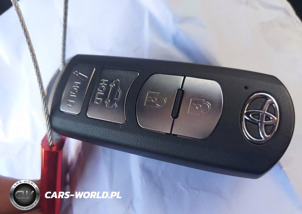 2019 Toyota Yaris Le VIN:3MYDLBYV5KY511475 - 11