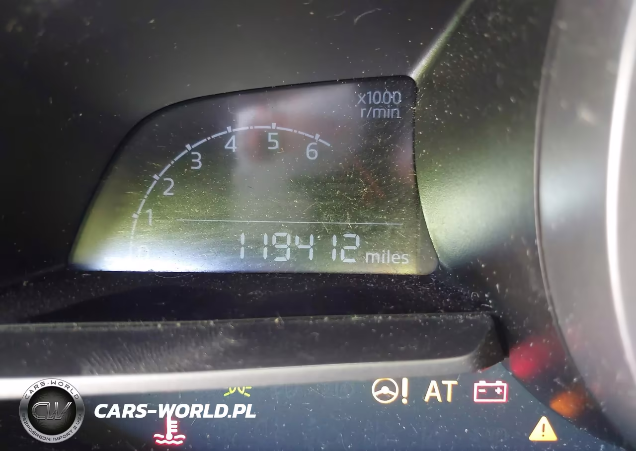 2019 Toyota Yaris Le VIN:3MYDLBYV5KY511475 - 15