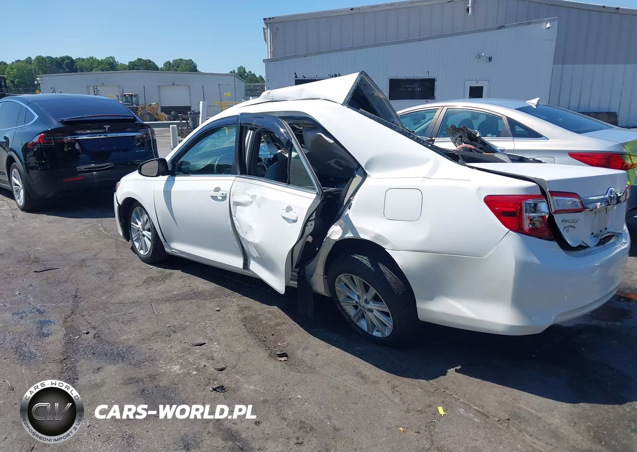 2013 Toyota Camry Xle VIN:4T1BF1FKXDU673409 - 3