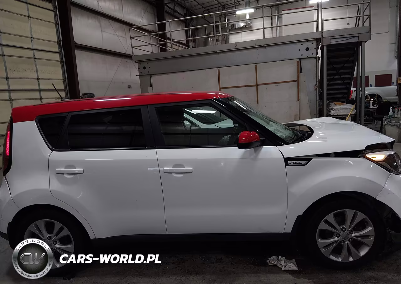 2016 Kia Soul + VIN:KNDJP3A50G7296814 - 14