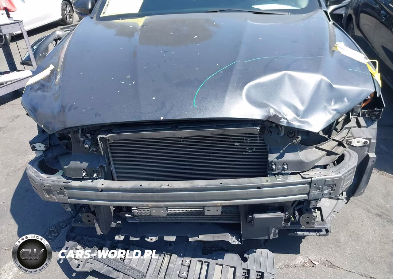 2020 Ford Fusion Plug-In Hybrid Titanium VIN:3FA6P0SU3LR120472 - 12