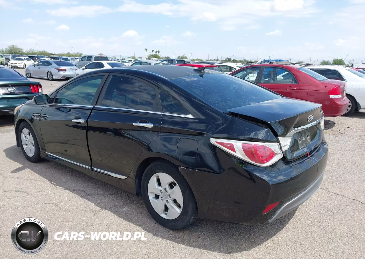 2012 Hyundai Sonata Hybrid VIN:KMHEC4A49CA045275 - 3