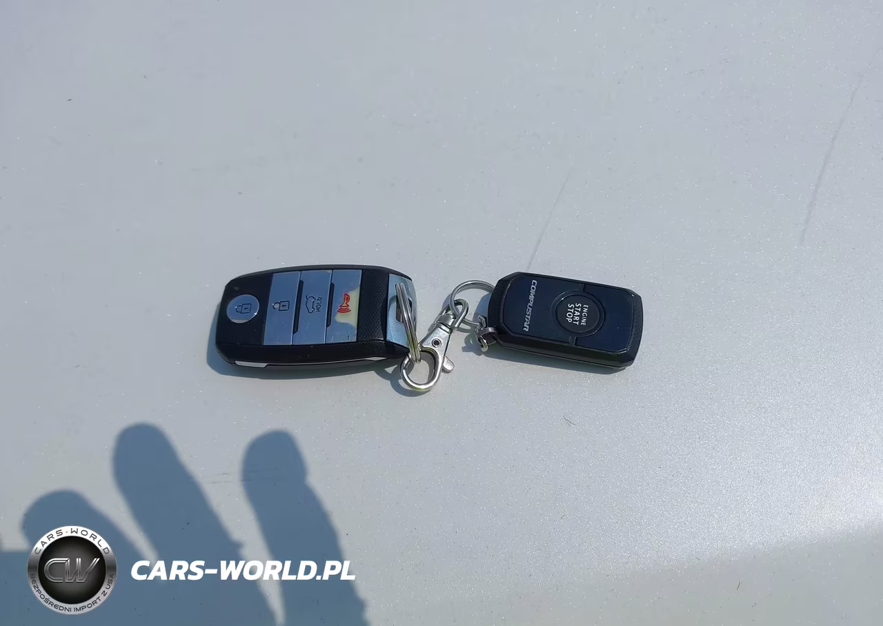 2016 Kia Sorento 3.3L Sx VIN:5XYPKDA59GG095799 - 11