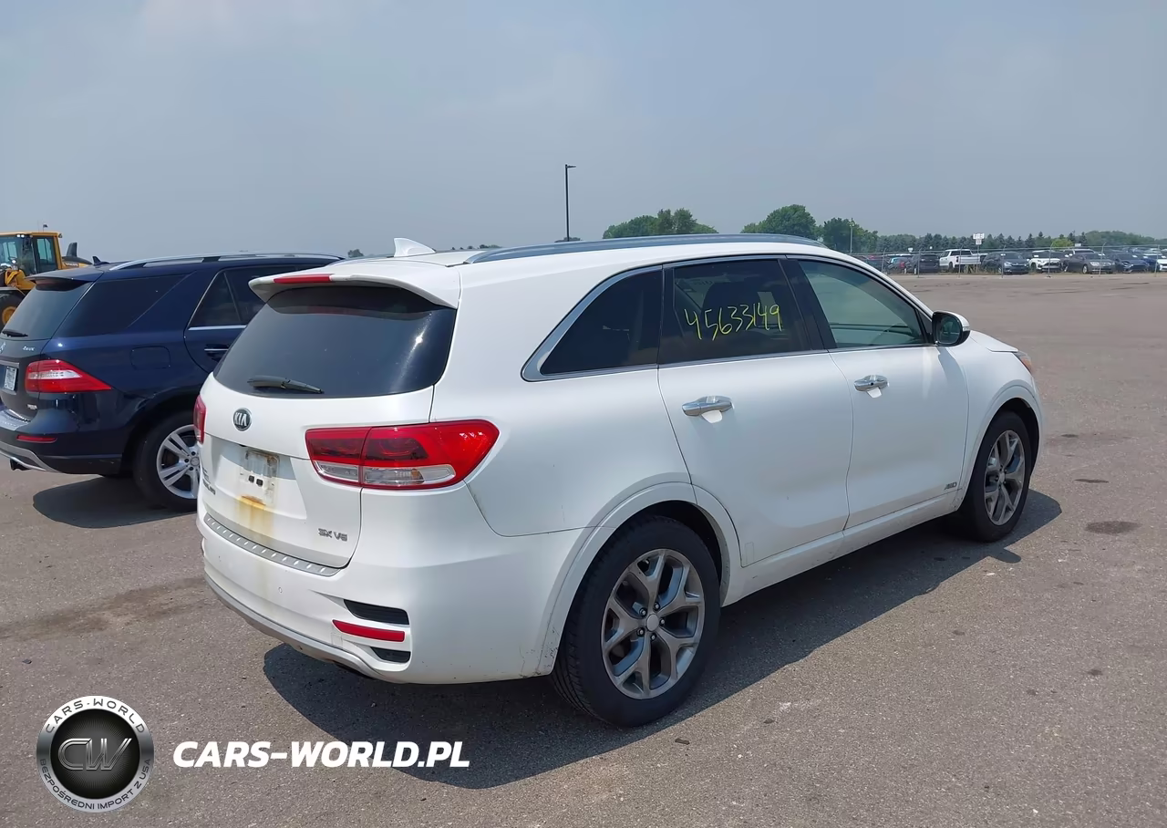 2016 Kia Sorento 3.3L Sx VIN:5XYPKDA59GG095799 - 4