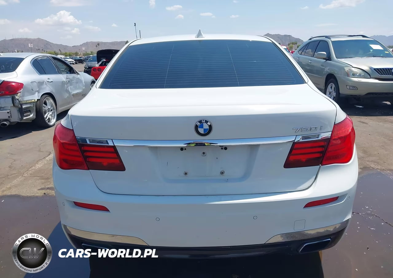 2011 BMW 740Li VIN:WBAKB4C59BC392962 - 16