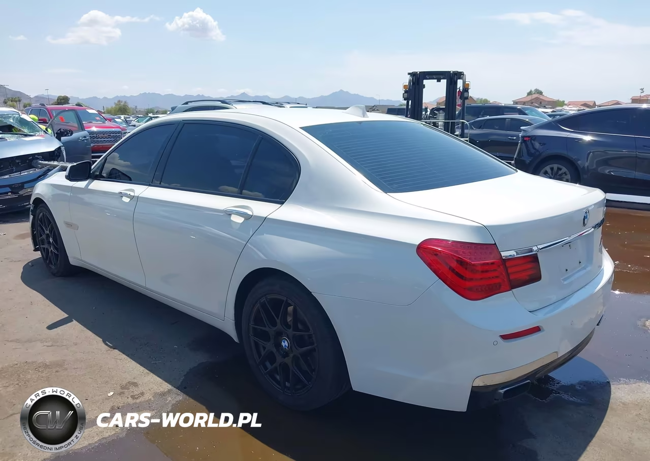 2011 BMW 740Li VIN:WBAKB4C59BC392962 - 3