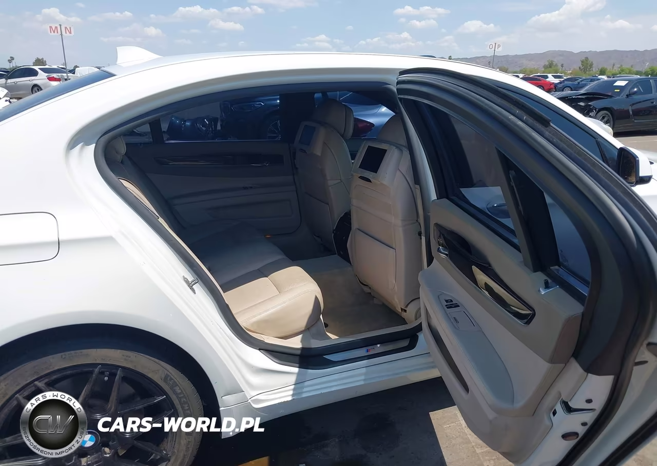 2011 BMW 740Li VIN:WBAKB4C59BC392962 - 8
