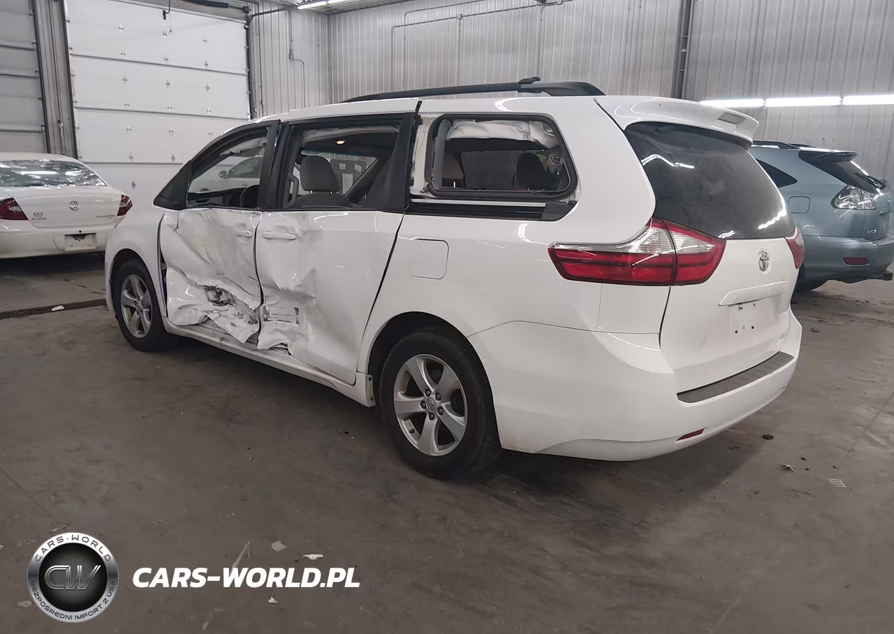 2015 Toyota Sienna Le 8 Passenger VIN:5TDKK3DC9FS601633 - 3