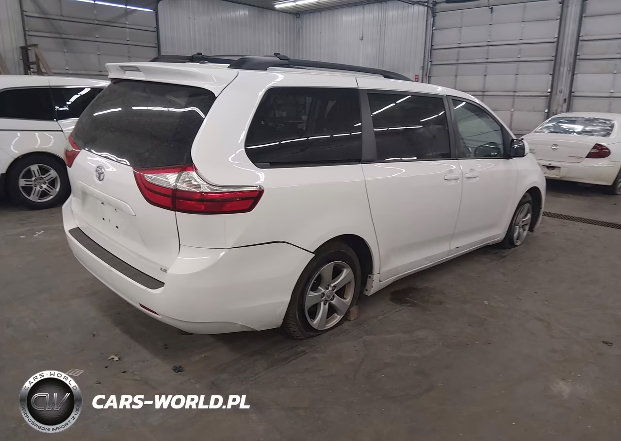 2015 Toyota Sienna Le 8 Passenger VIN:5TDKK3DC9FS601633 - 4