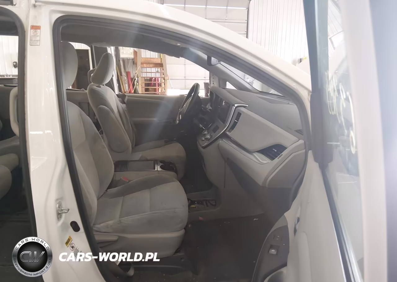 2015 Toyota Sienna Le 8 Passenger VIN:5TDKK3DC9FS601633 - 5