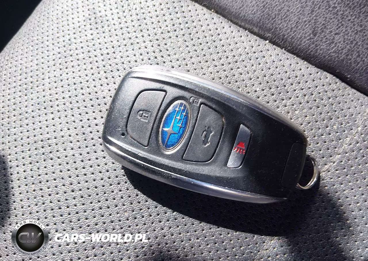 2017 Subaru Legacy 3.6R Limited VIN:4S3BNEN6XH3066683 - 11