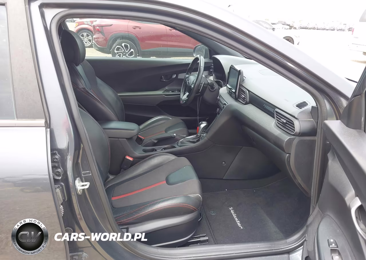 2019 Hyundai Veloster Turbo VIN:KMHTH6ABXKU019400 - 5