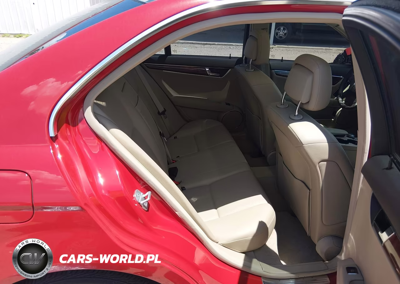2011 Mercedes-Benz C 300 Sport 4Matic VIN:WDDGF8BB2BR146494 - 8